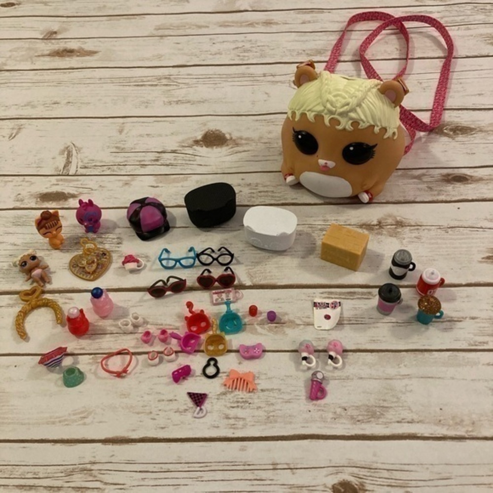 L.O.L  Surprise Biggie Pets Accessories Loose and Hammy Backpack Piggy Bank